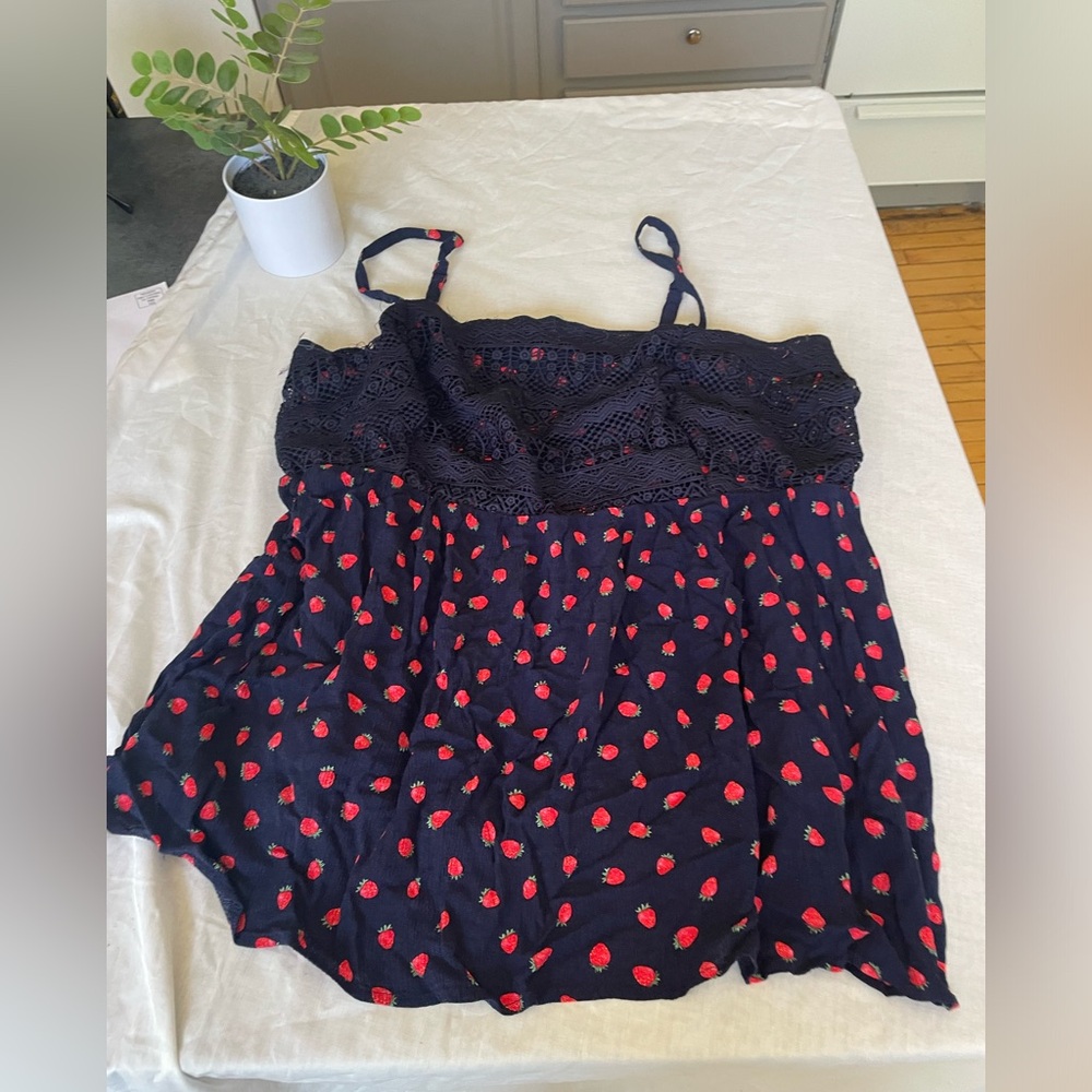 Strawberry top